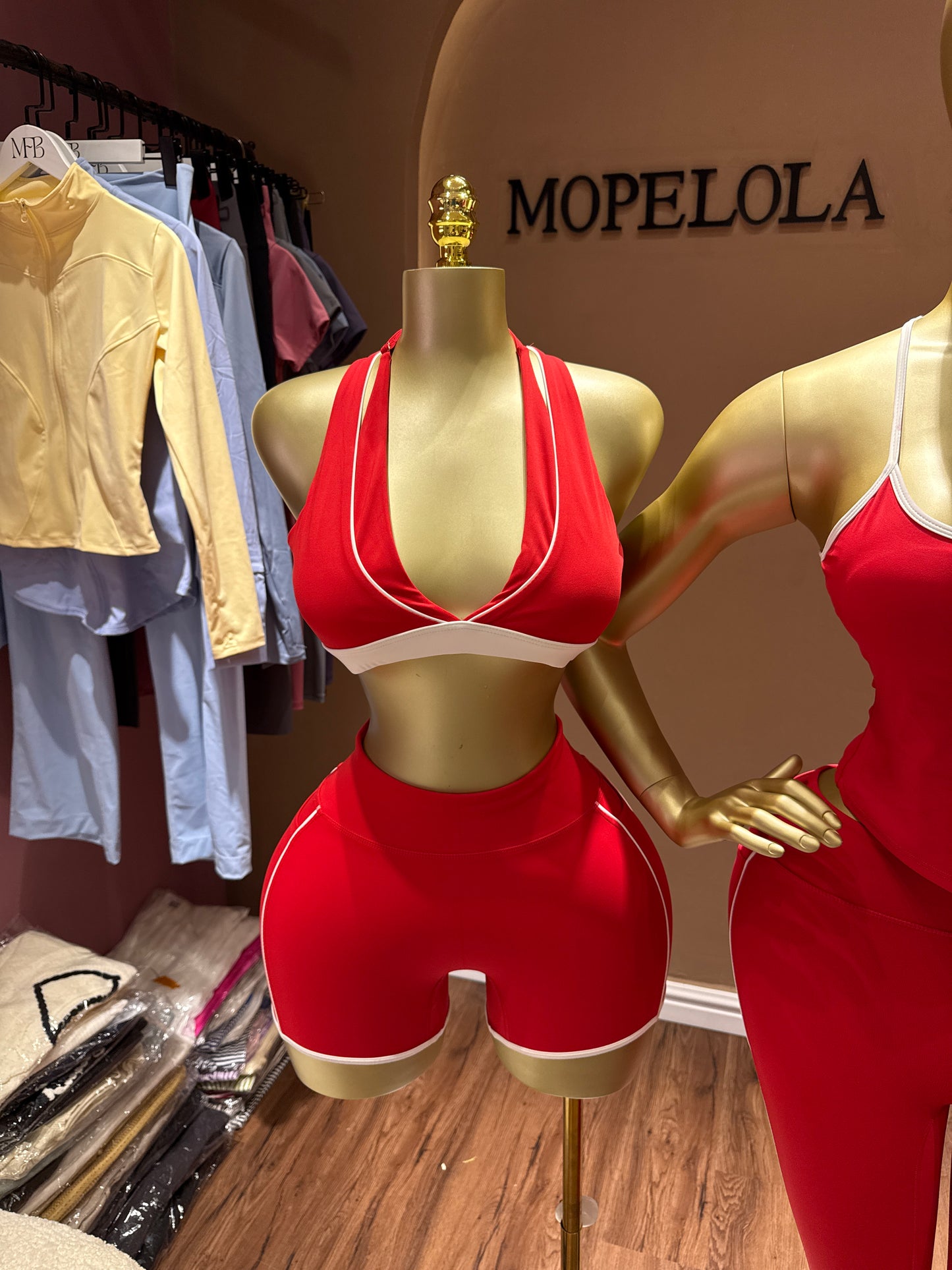 RED LUXE 6 PIECES SET