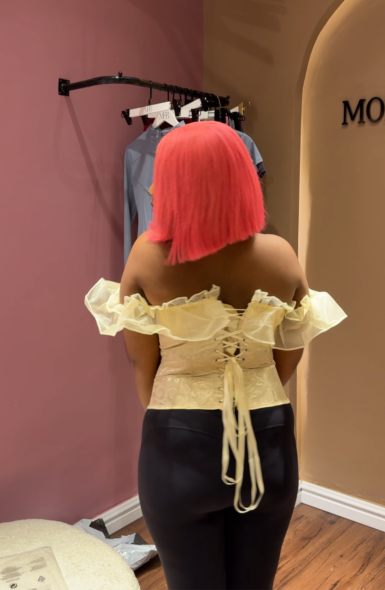 Vibrant corset